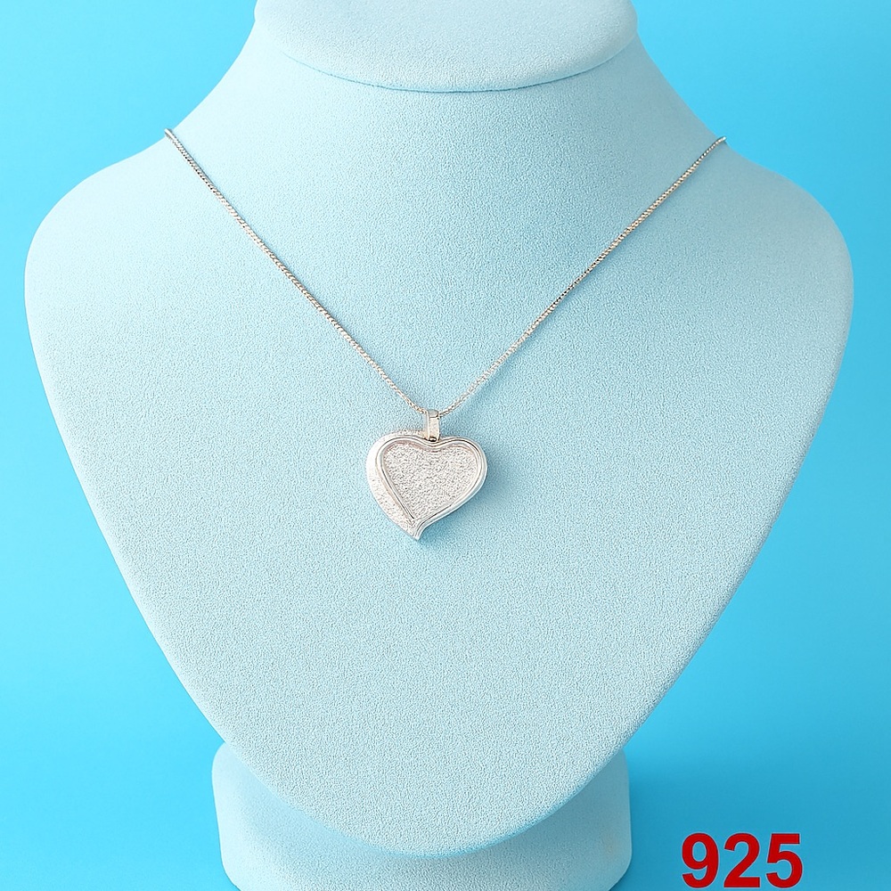 Stamped 925 Sterling Silver Women
Chain Pendant Necklace